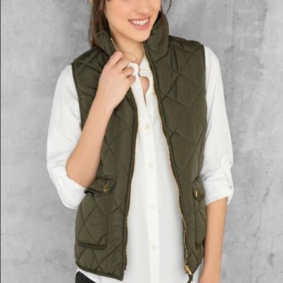 Francesca's Collections Jackets & Blazers - Francesca’s army green vest